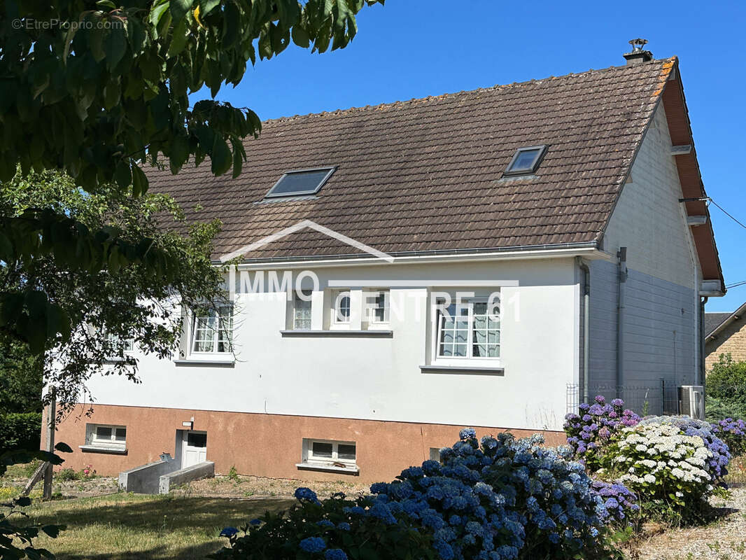 Maison à LA FERTE-MACE