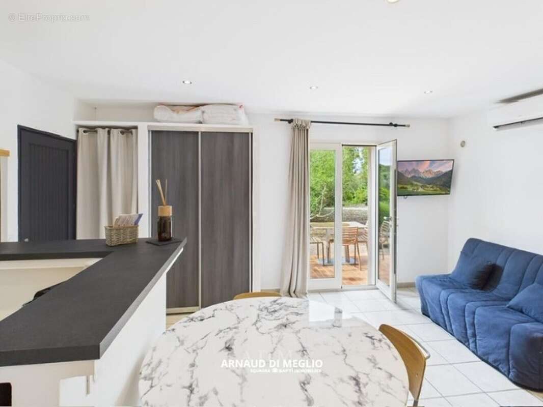 Photo 7 - Commerce à BONIFACIO