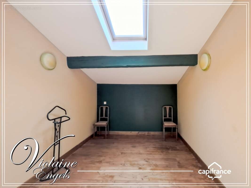 Maison de caractère rénovée avec ascenseur, jardin piscinable – Villedaigne - photo 19