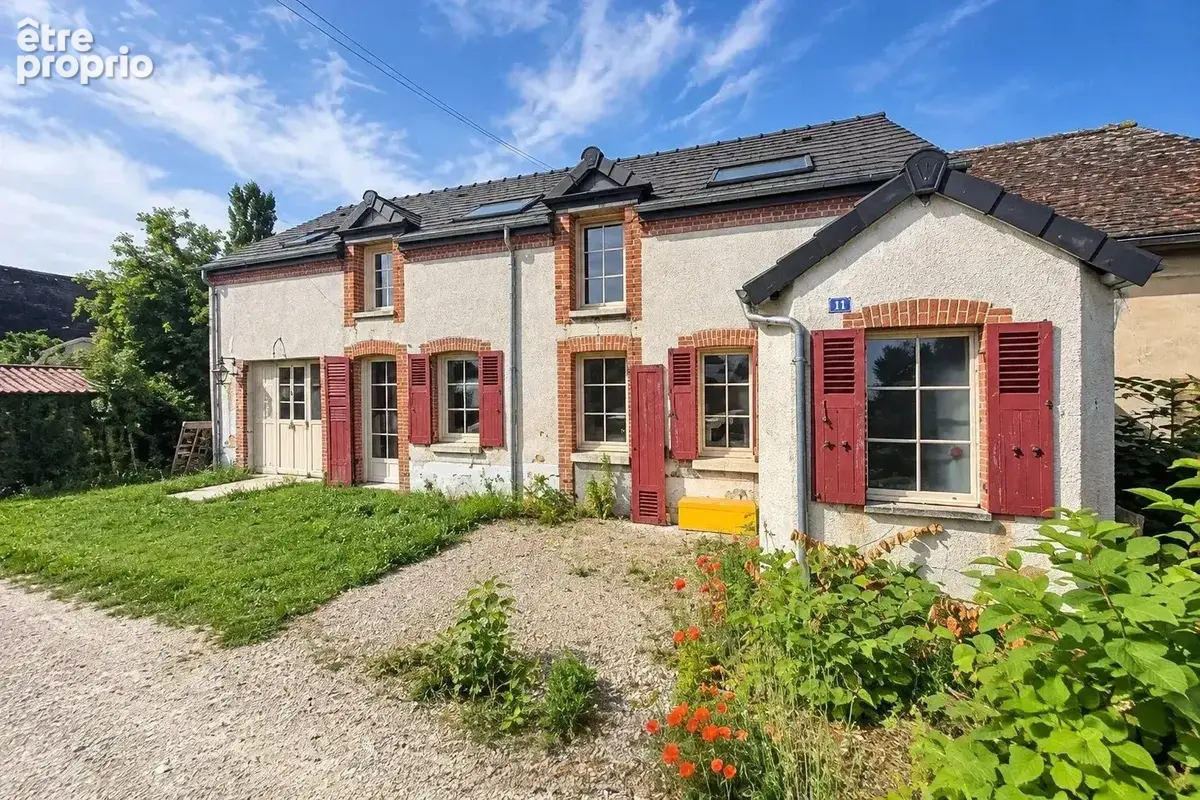 Maison à AMILLY
