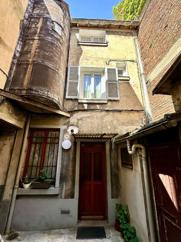 Maison à MONTREUIL