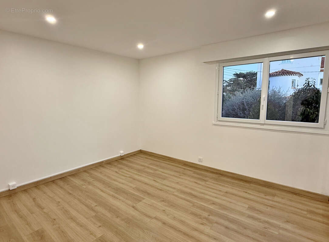 Appartement à SAINT-RAPHAEL