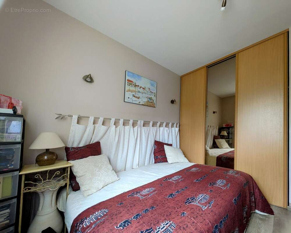 Maison à VILLECOMTAL-SUR-ARROS