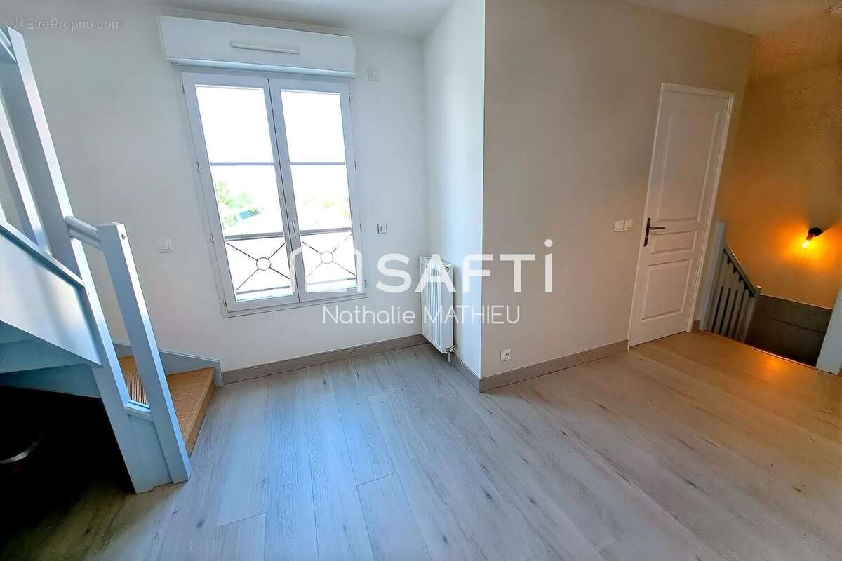 Photo 4 - Maison à BAILLY-ROMAINVILLIERS