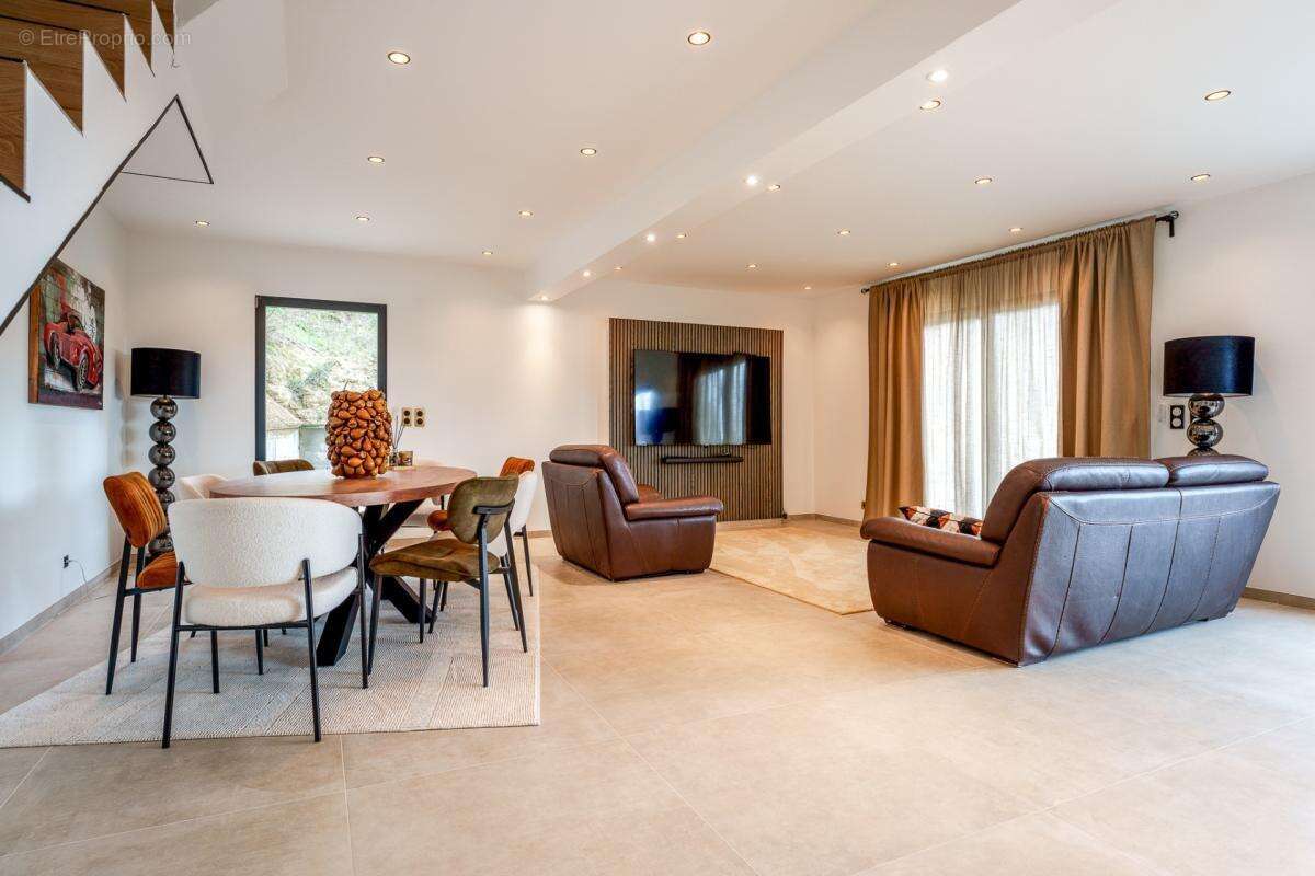Maison à vendre 6 pièces MONTLOUIS SUR LOIRE (37) - photo 14