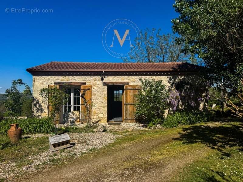 Maison à MONTAYRAL