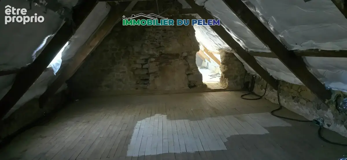 A KERIEN, cette maison en pierre d’environ 78 m2 située dans un environnement calme et naturel - photo 8