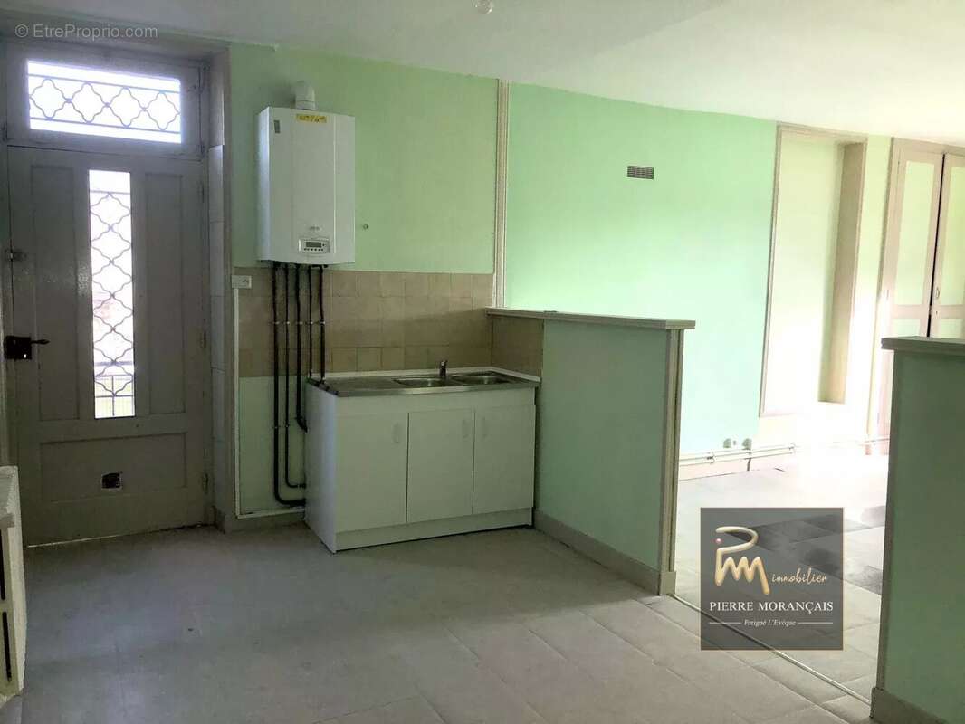 Appartement à BESSE-SUR-BRAYE