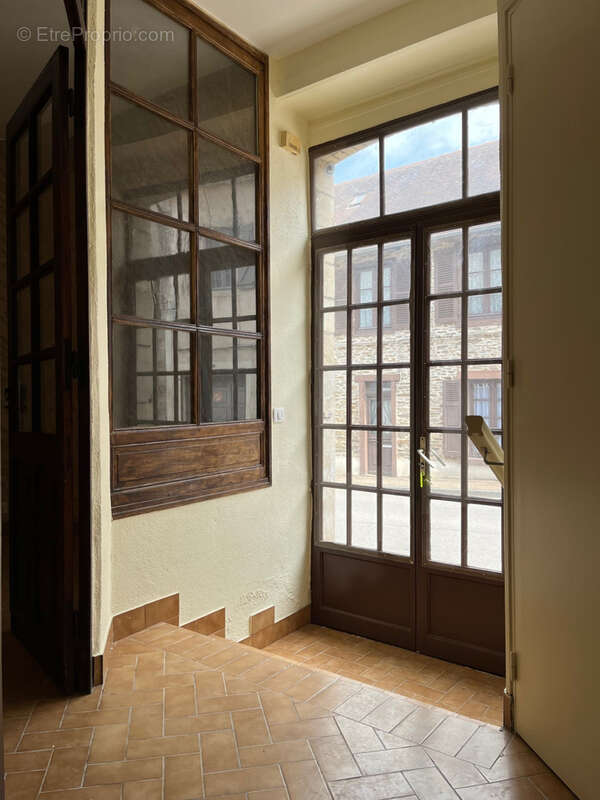 Maison à COUSSAC-BONNEVAL