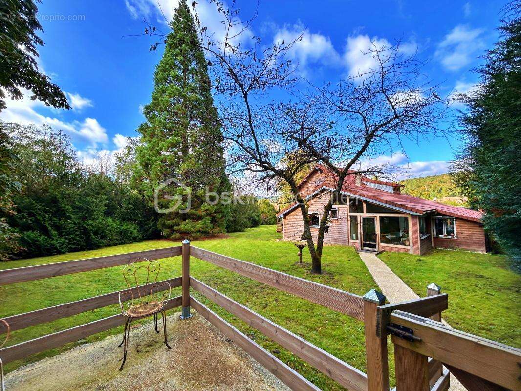 Maison à SAINT-LEGER-EN-YVELINES