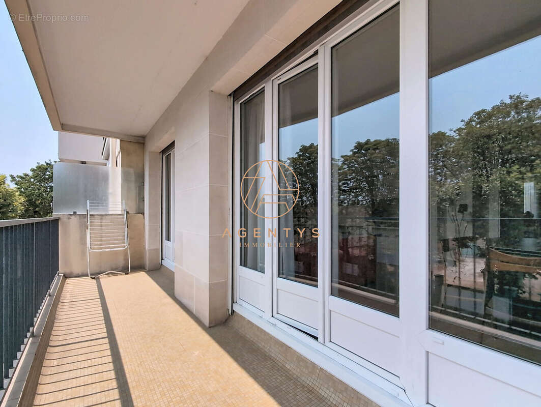 Appartement 89 m² à Saint-Maur-Des-Fosses  - photo 3
