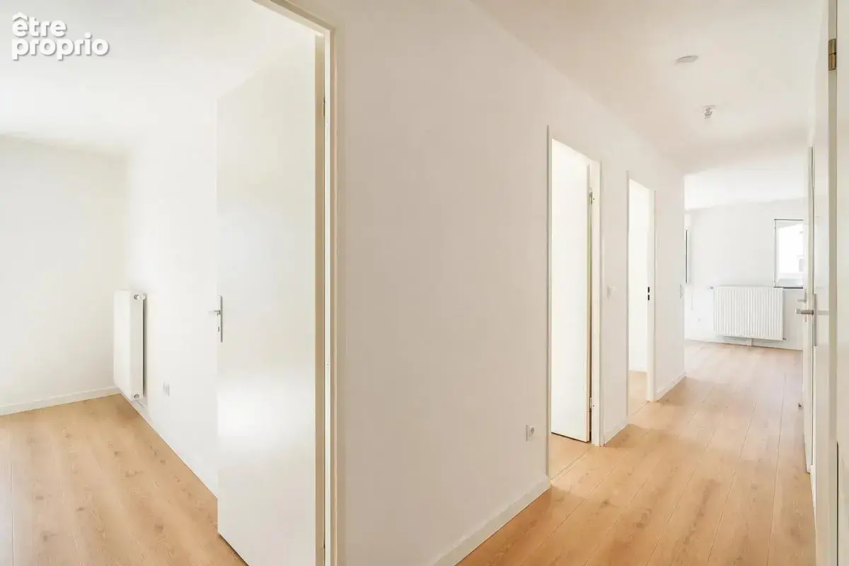 Appartement de 4 pièces de 84 m² à La Courneuve - photo 10