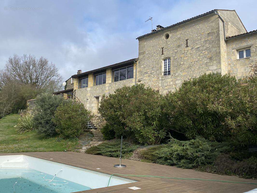 Maison à SAINT-PEY-DE-CASTETS