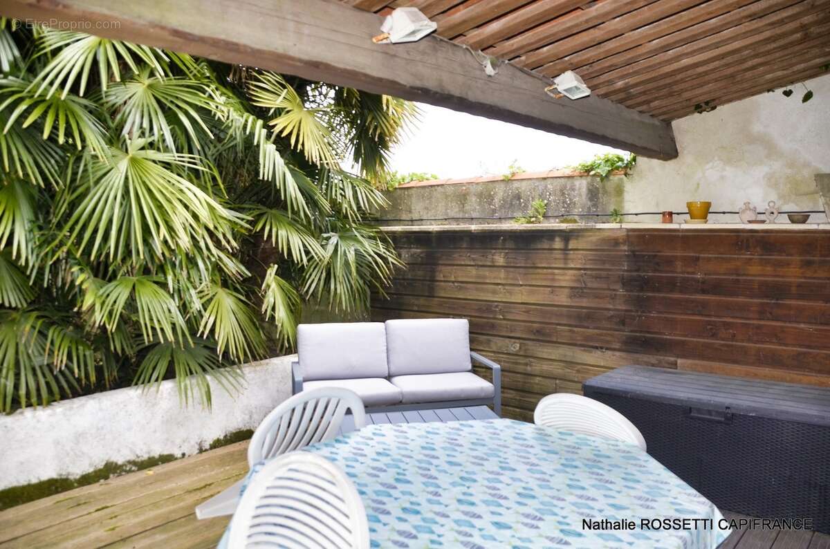 Maison à vendre 6 pièces LA GREVE SUR MIGNON (17)Maison de charme avec jardin paysagé et dépendance – 133 m² habitables sur 947  - photo 43