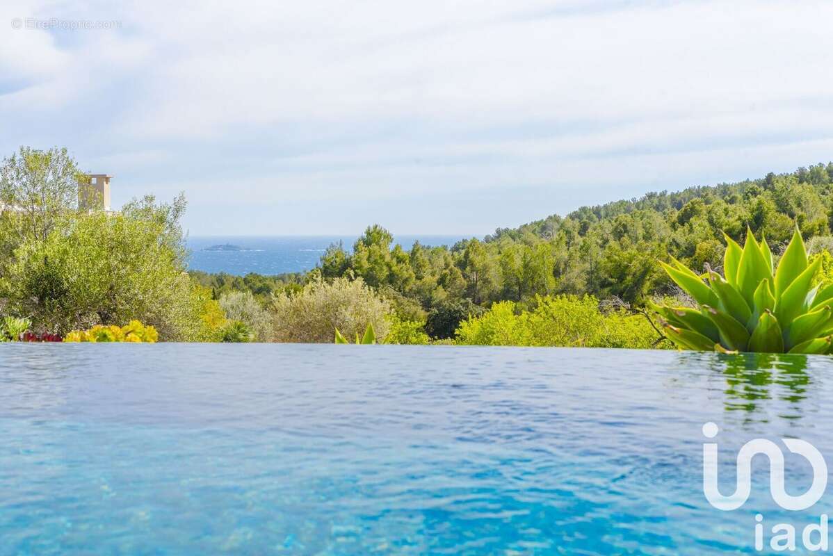 Photo 2 - Maison à BANDOL