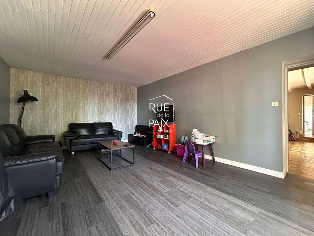 Maison à SAINT-MARC-LA-LANDE