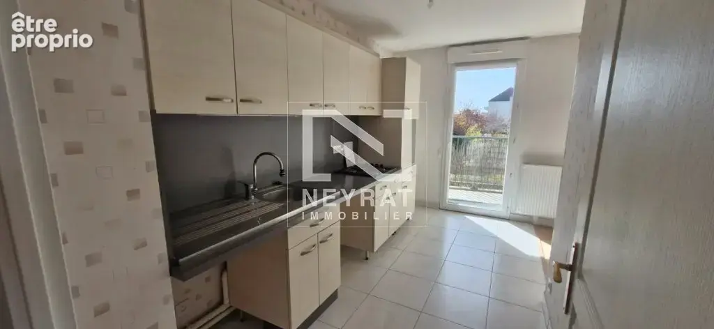 Appartement familial 3 chambres et 2 garages - photo 2