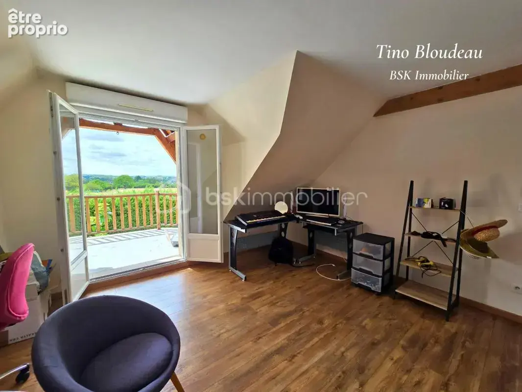 Maison de 2012 avec vie de plain pied - Vue imprenable sur le château de St Aignan et sans vis à vis - Calme - photo 11