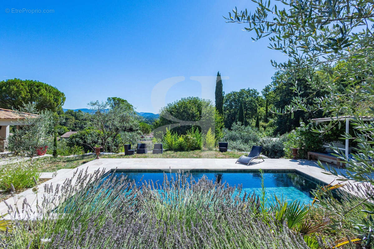 Maison à VAISON-LA-ROMAINE