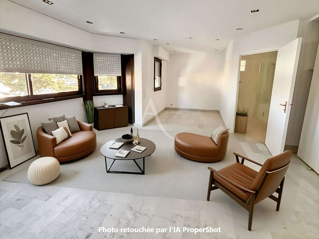 Studio + Cave Le Cannet 1 pièce 33.65 m2 - piscine - BAISSE DE PRIX - photo 8