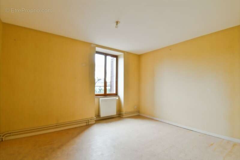 Appartement à HURIEL