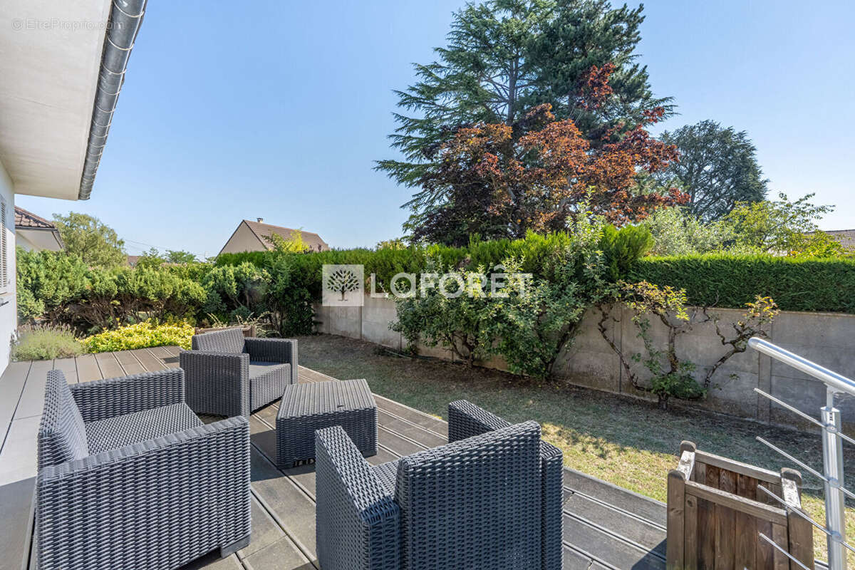 Maison Conflans Sainte Honorine 4 pièce(s) 101 m2 - photo 3
