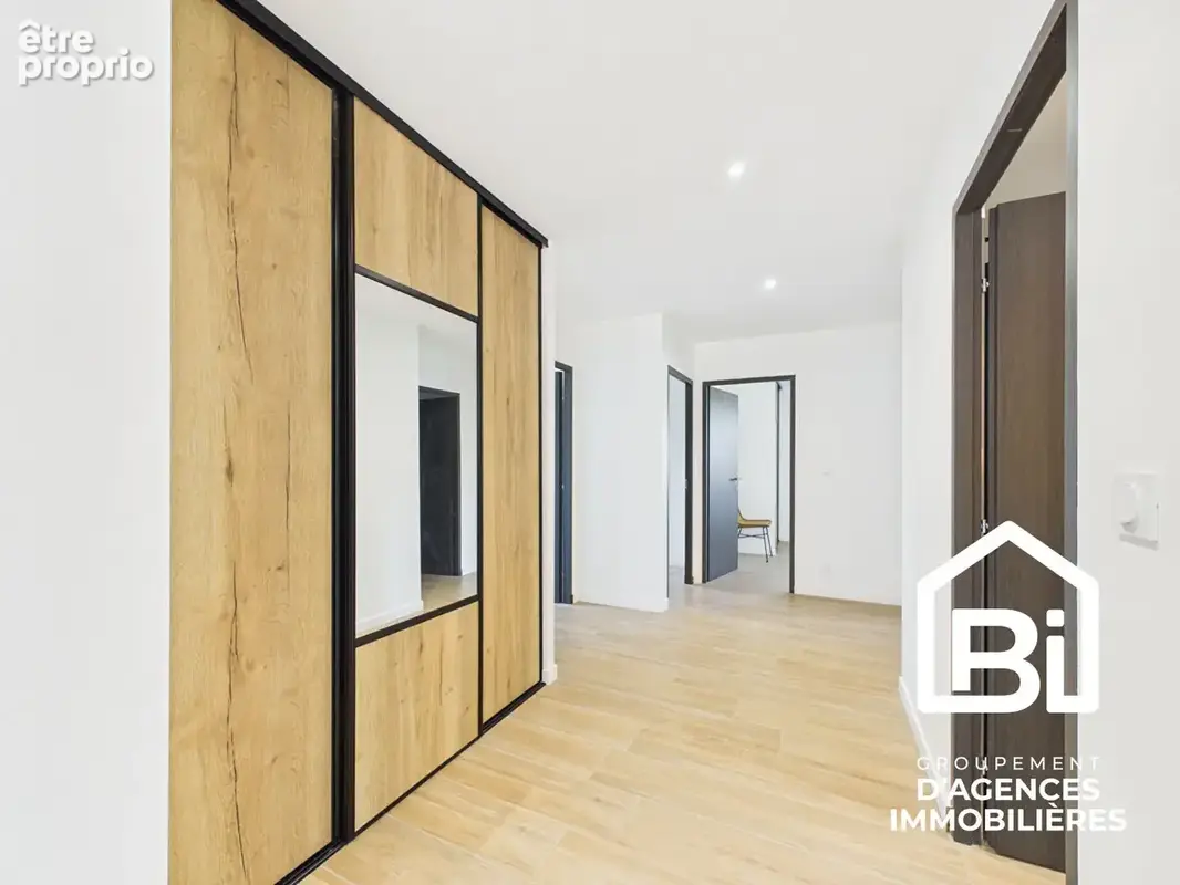 Maison  6 pièce(s) - photo 5