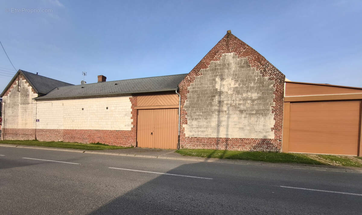 Maison à AVESNES-LE-COMTE