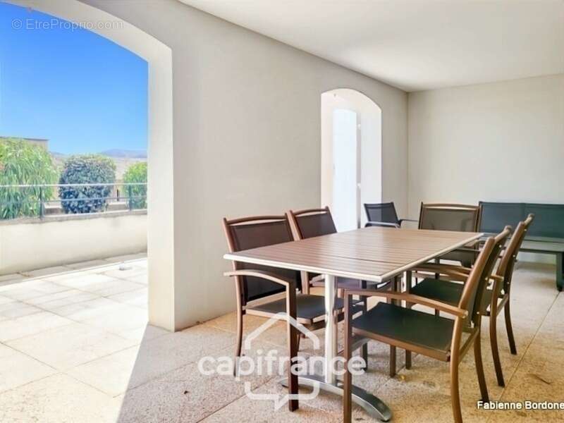 Appartement à MALLEMORT