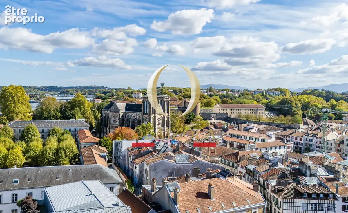 BAYONNE - Appartement T3 au dernier étage, vue cathédrale - photo 18