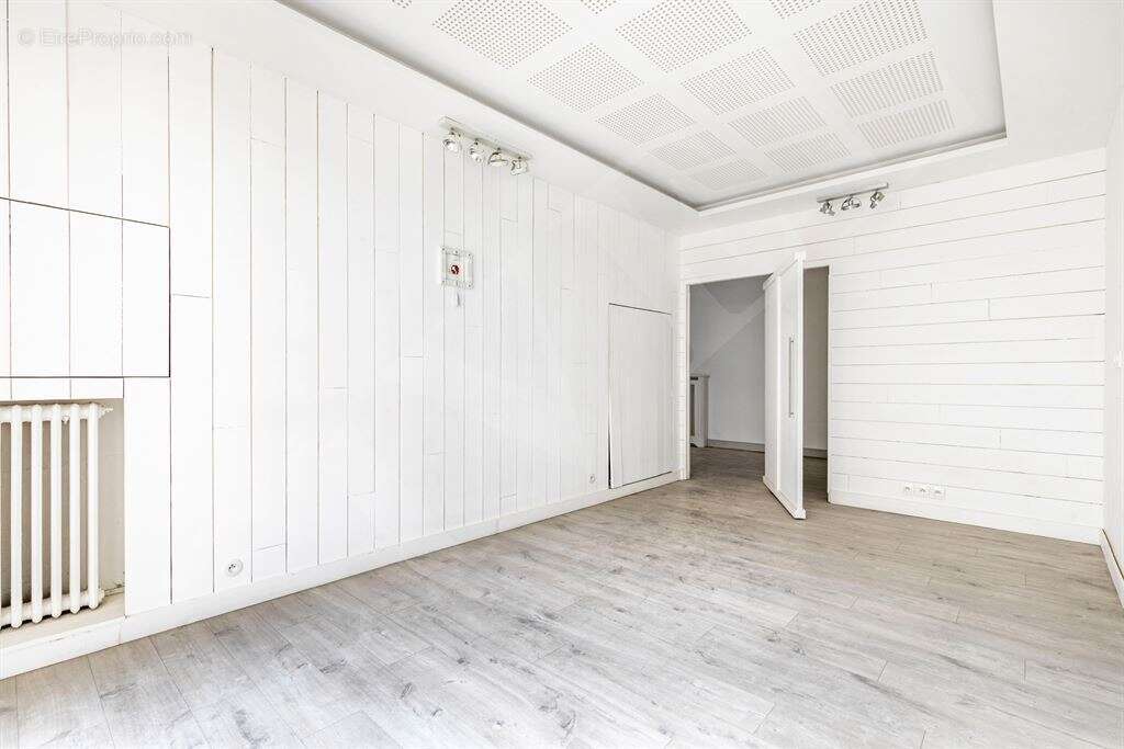 Appartement à PARIS-8E