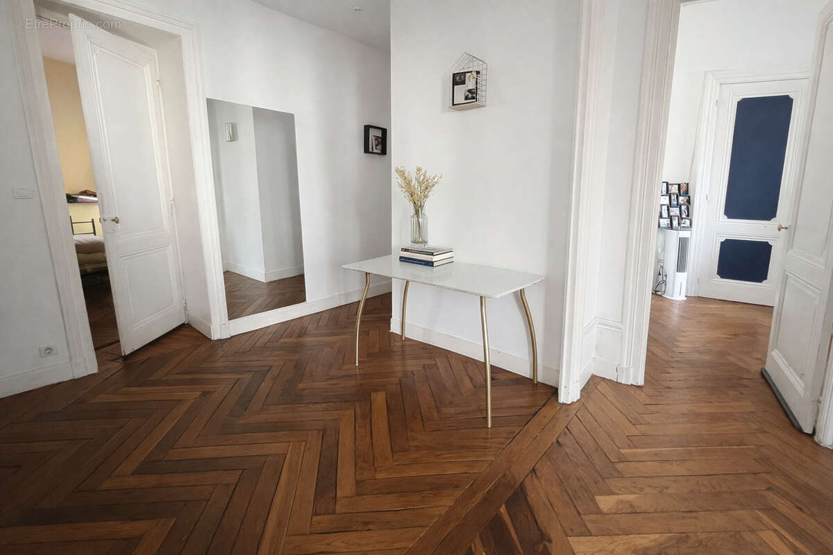 Appartement à SAINT-ETIENNE