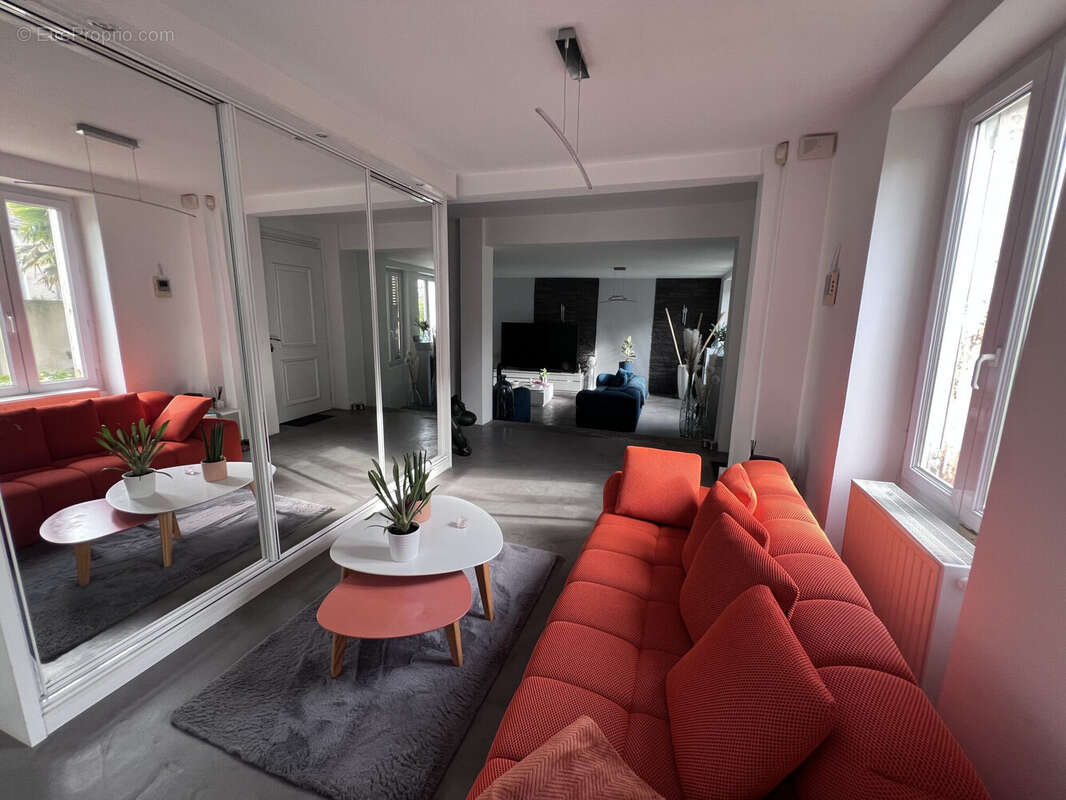 Maison 258 m² à Villiers-Adam  - photo 3
