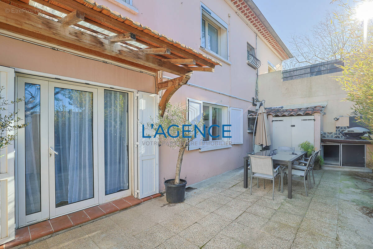 Appartement à HYERES