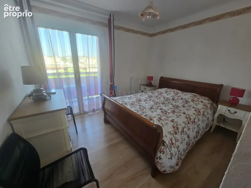 SAINT-RAPHAEL - T2 47m2 + Parking privé et cave - photo 8