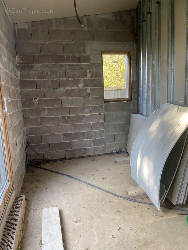 Maison à ORADOUR-SUR-VAYRES