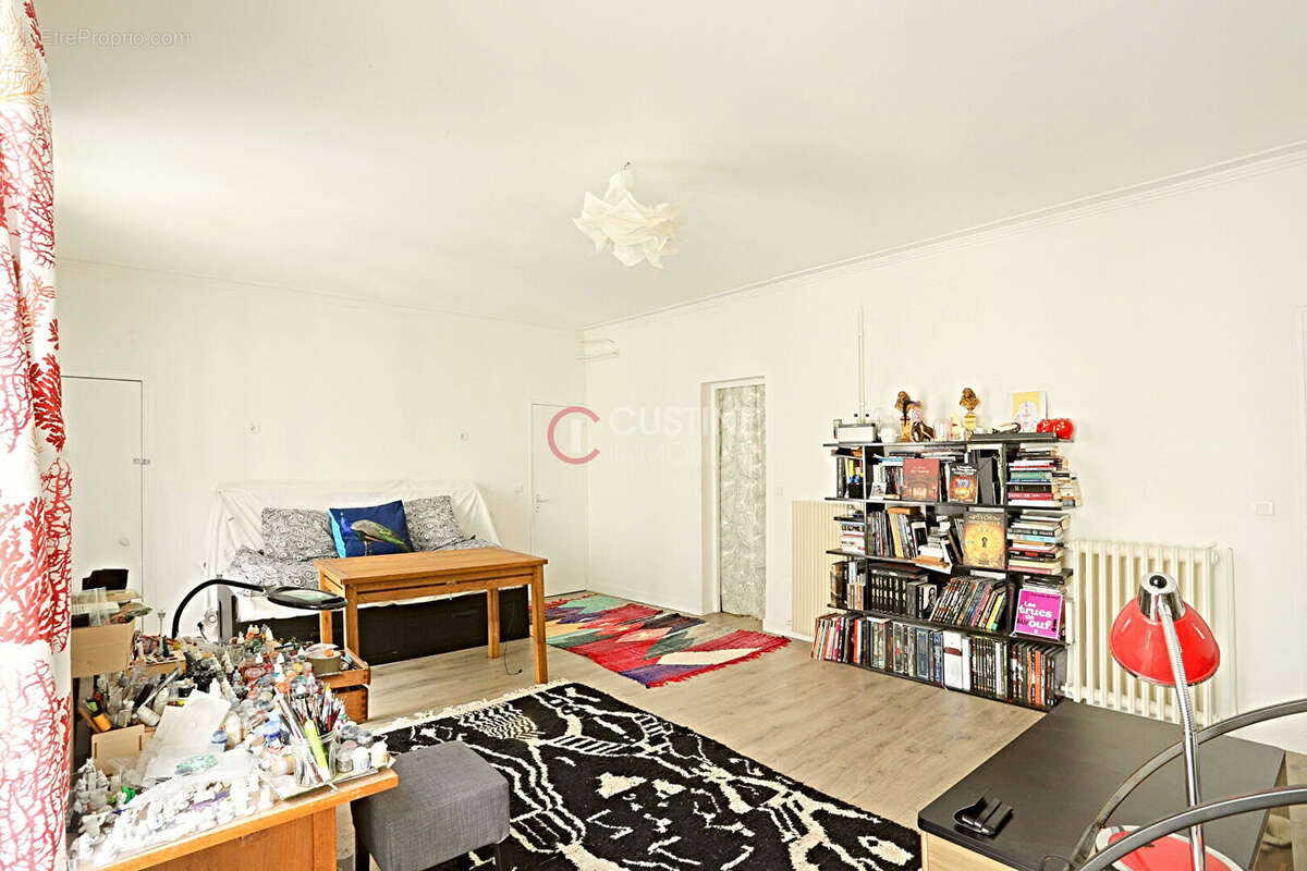 Appartement à PARIS-18E