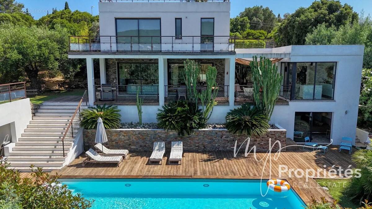 Maison à CAVALAIRE-SUR-MER