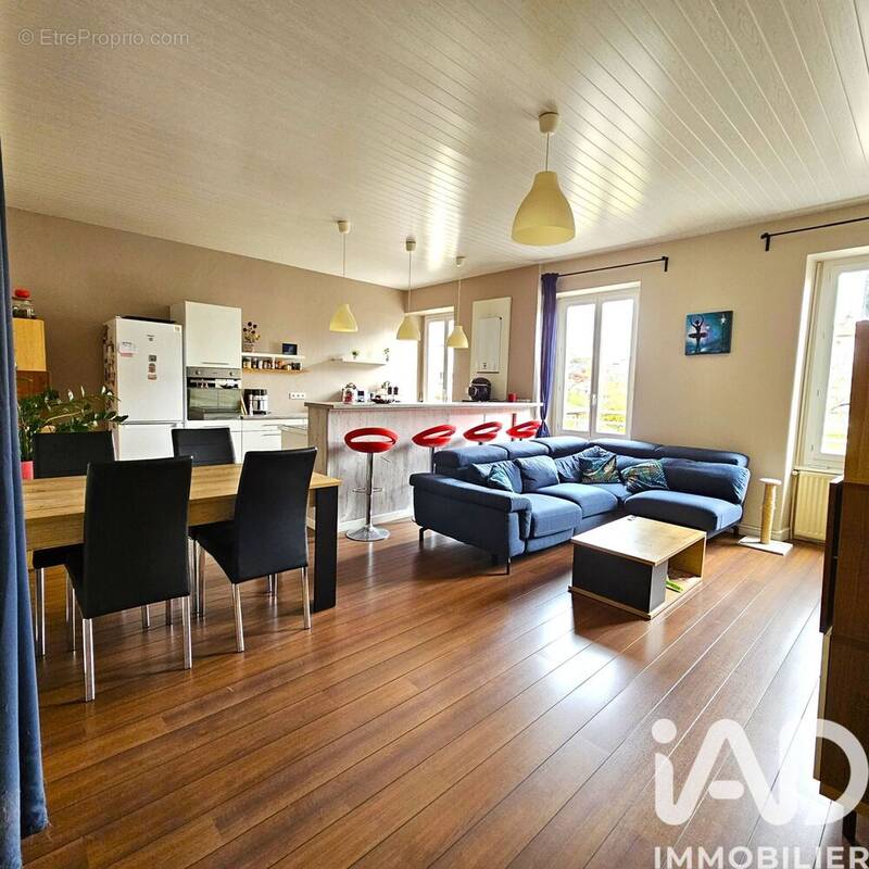 Photo 1 - Appartement à SAINT-GENEST-LERPT