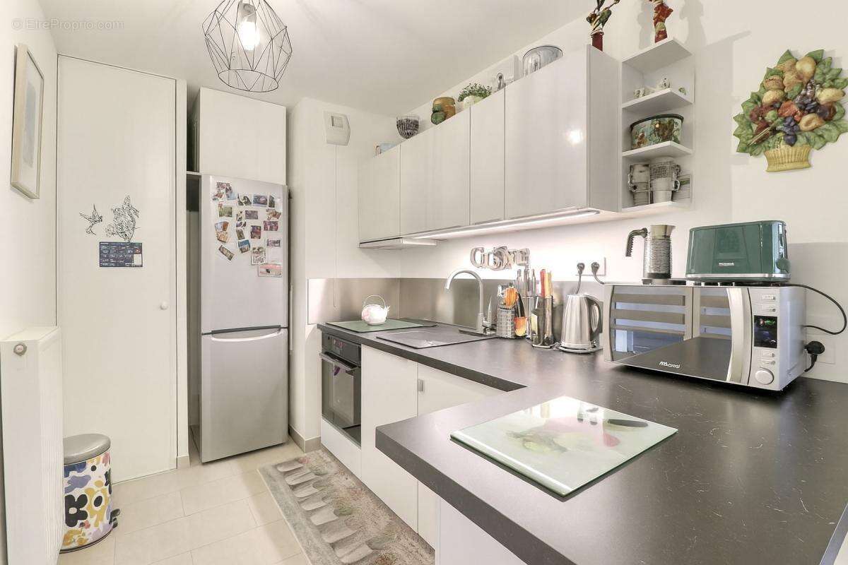 Appartement à LES CLAYES-SOUS-BOIS