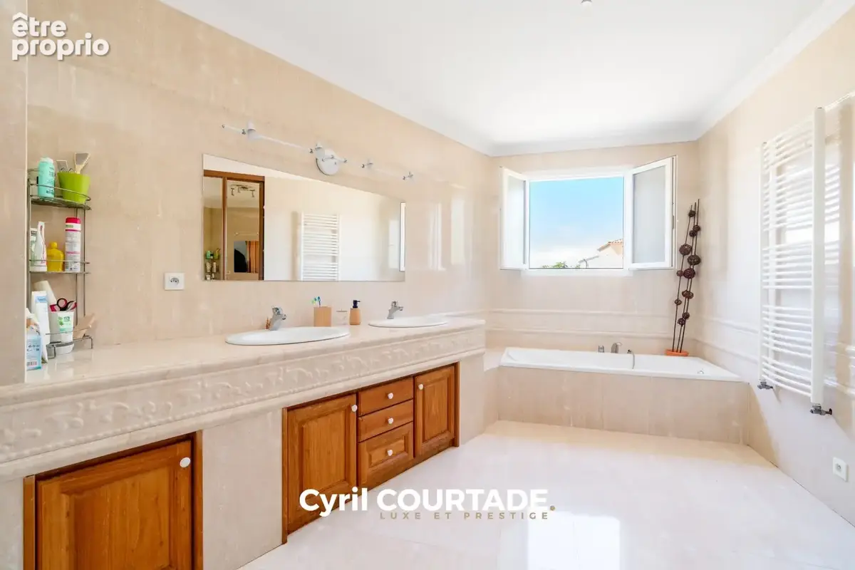 Villeneuve-Lès-Maguelone – Maison avec vue Exceptionnelle de 200 M² – Terrain 1 935 M² – Sous-Sol 110 M² - photo 15