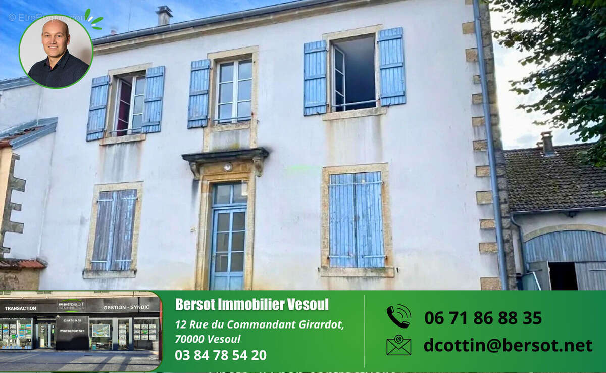 Maison à COMBEAUFONTAINE