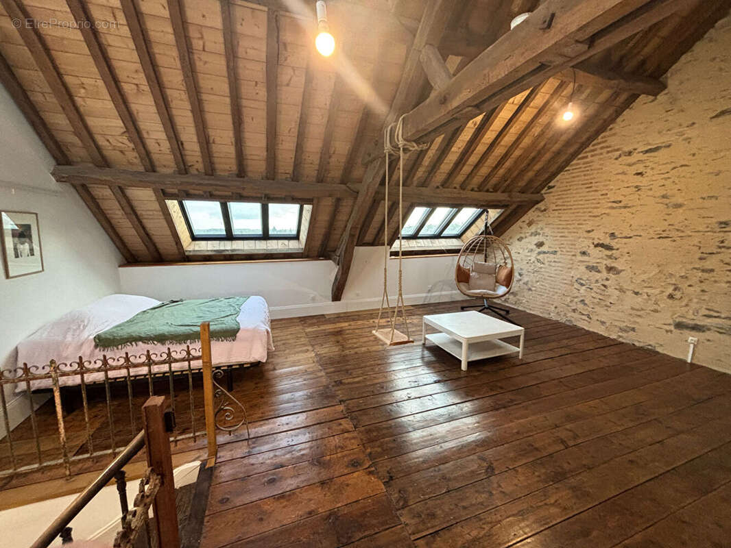 Appartement à CHATEAU-GONTIER