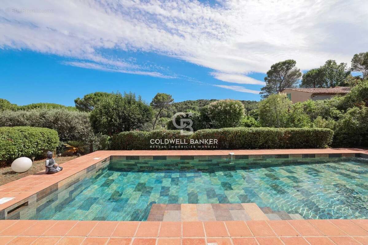 Maison à MOUGINS