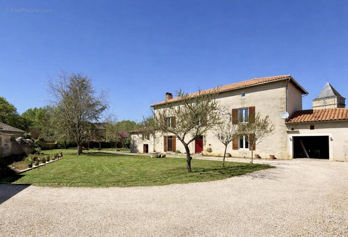 Maison à SAINTE-SOLINE