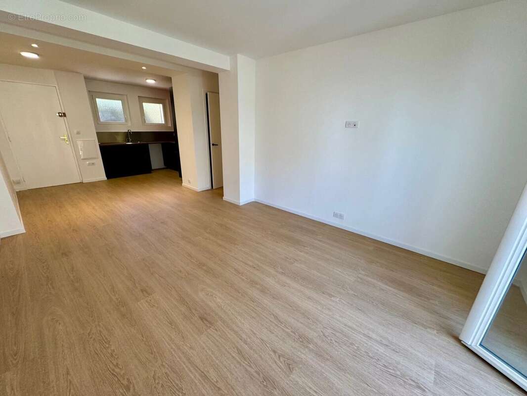 Cannes Vente 2 pièces avec grande terrasse - photo 3