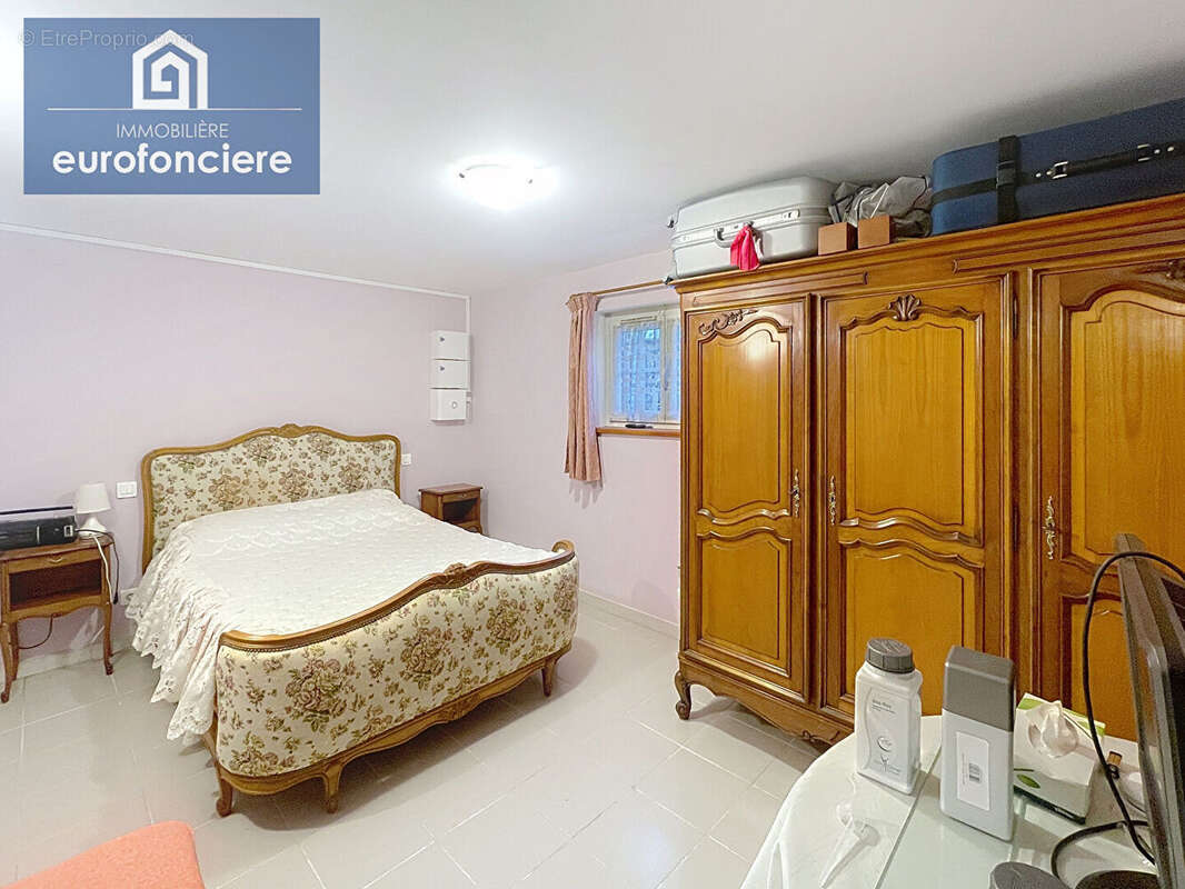 Maison à SAINT-JULIEN-LES-VILLAS