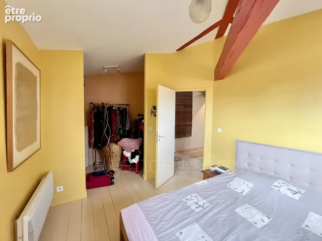 Bordeaux st pierre - vaste duplex 126m2 vue exceptionnelle sur place - photo 14