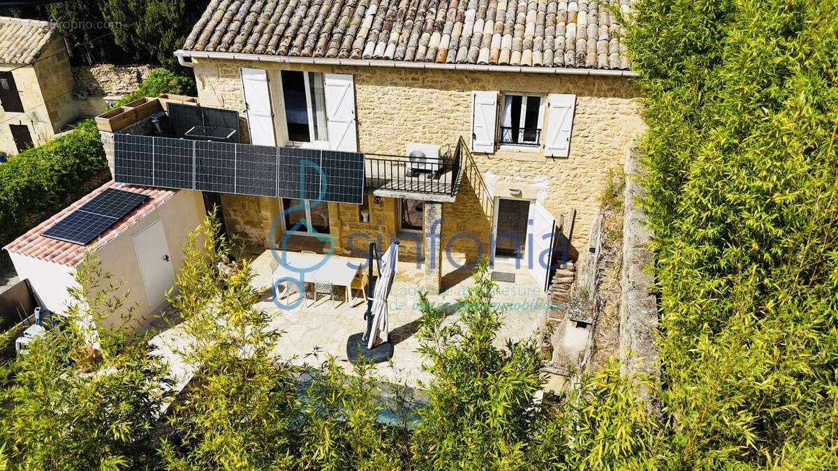 Ancienne bergerie en pierre rénovée avec plunge pool à Vers-Pont-du-Gard - photo 2