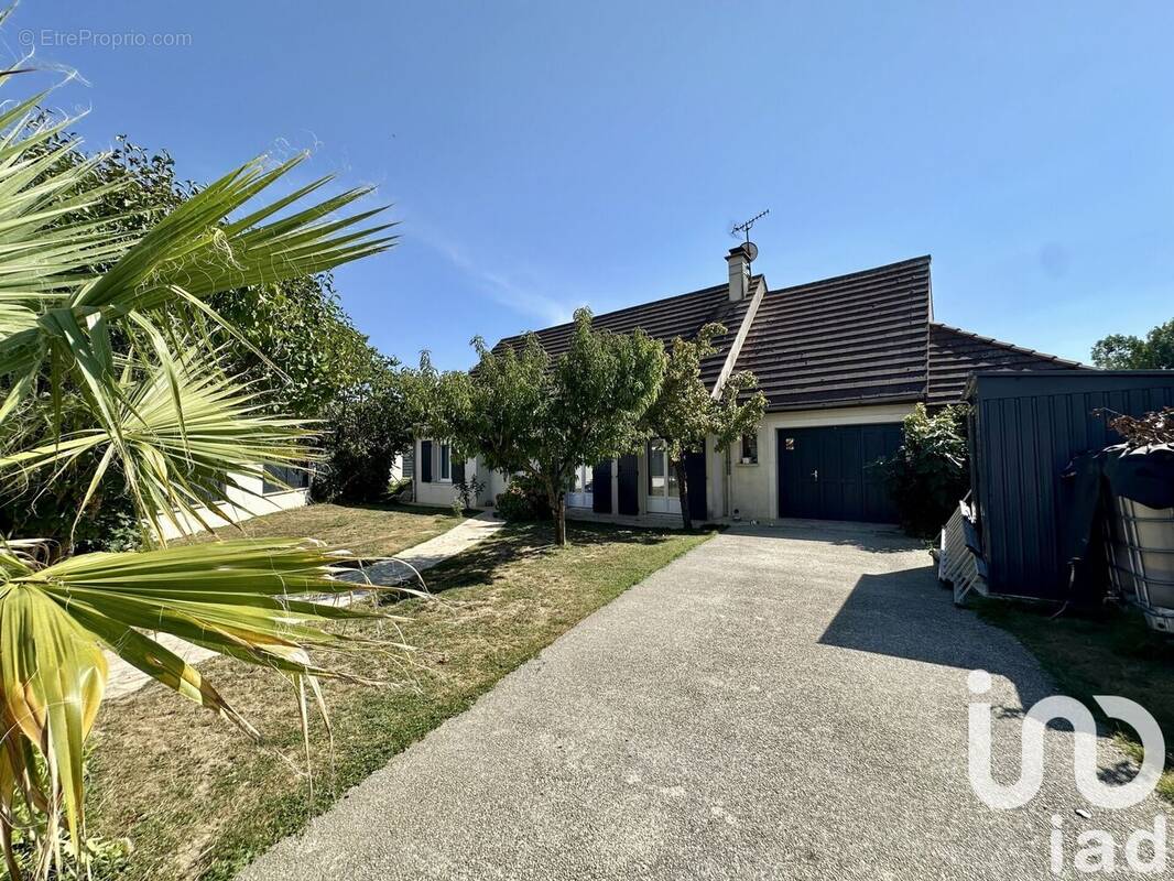 Photo 1 - Maison à CRISENOY